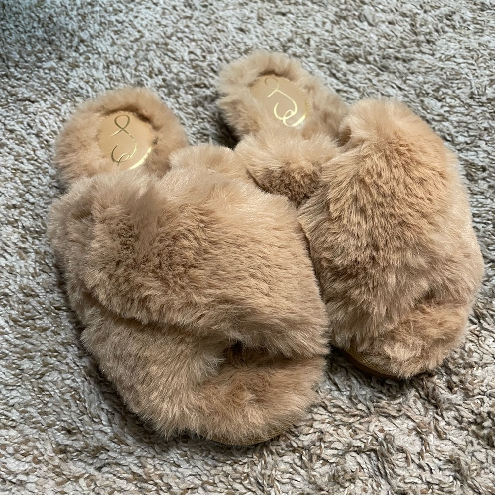 New Sam Edelman faux fur slides